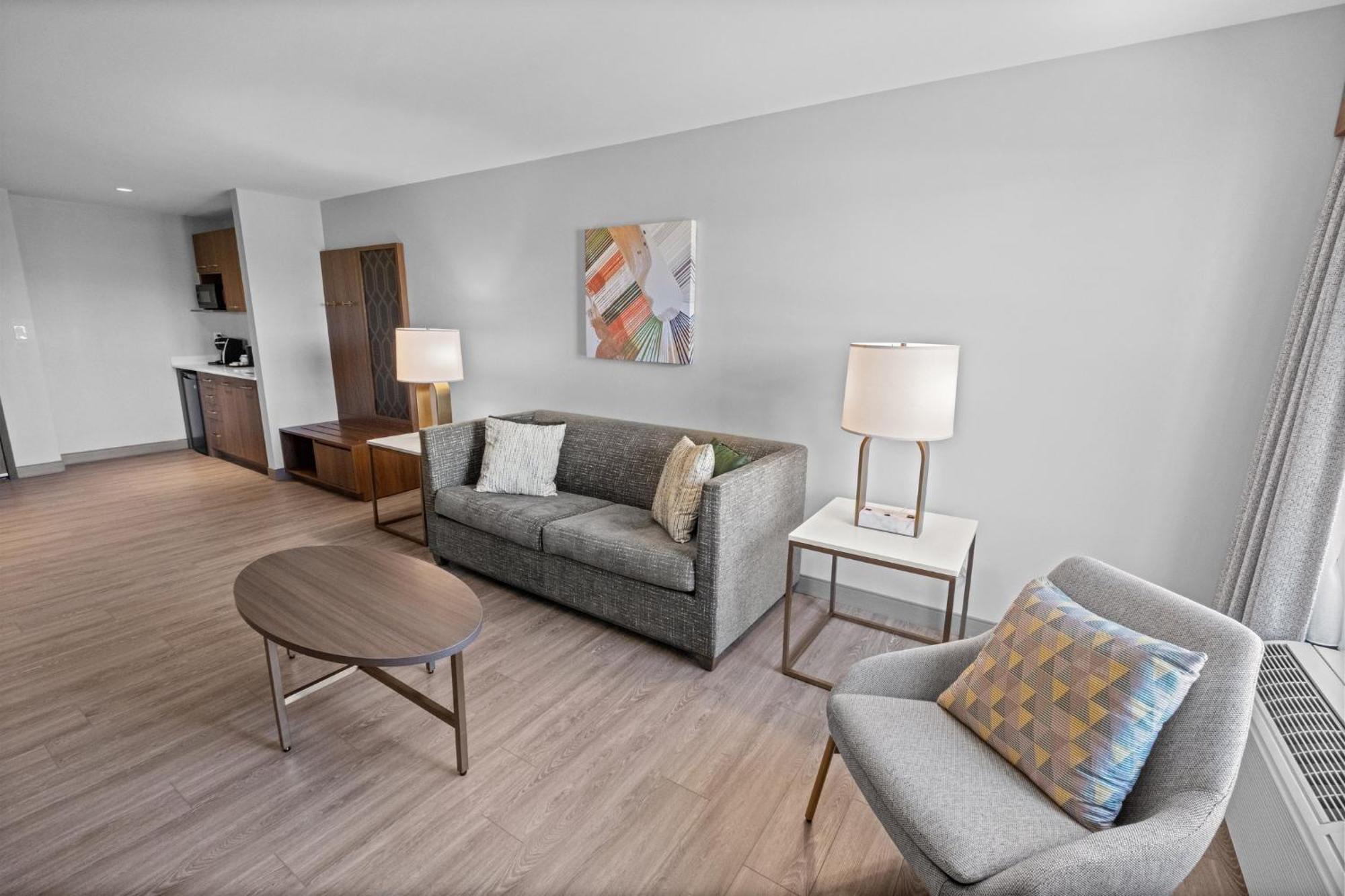 Holiday Inn Hotel & Suites Surrey East - Cloverdale By Ihg Экстерьер фото